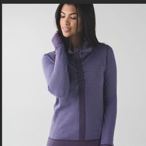 Lululemon In A Cinch Pullover 6 Purple